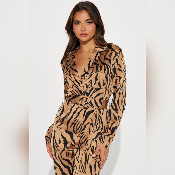 Fashion Nova jumpsuit - Picture 2 of 7